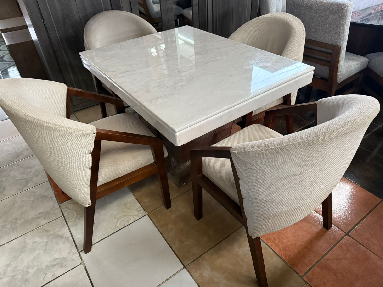 Comedor mármol 4