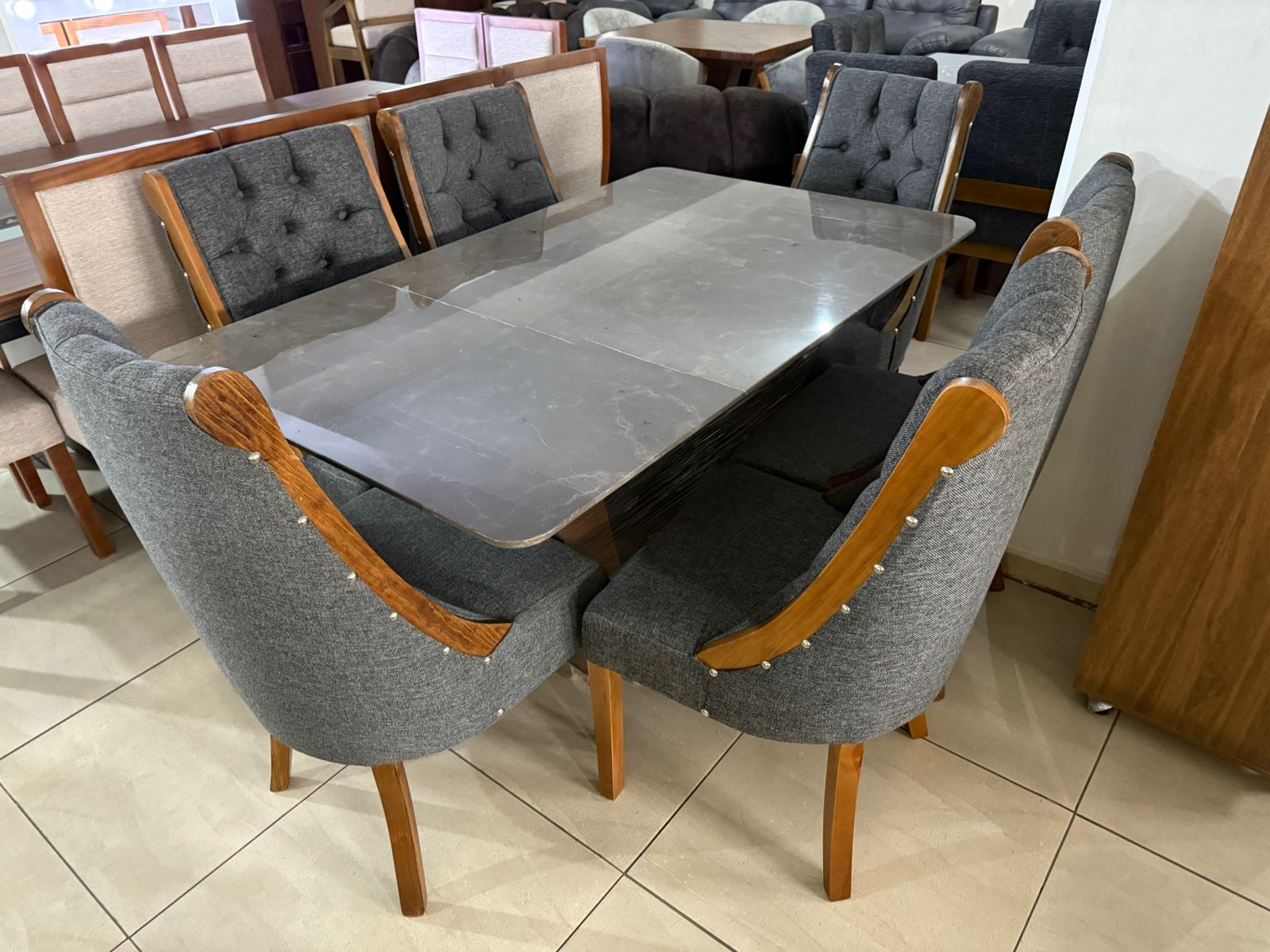 Comedor mármol aleta